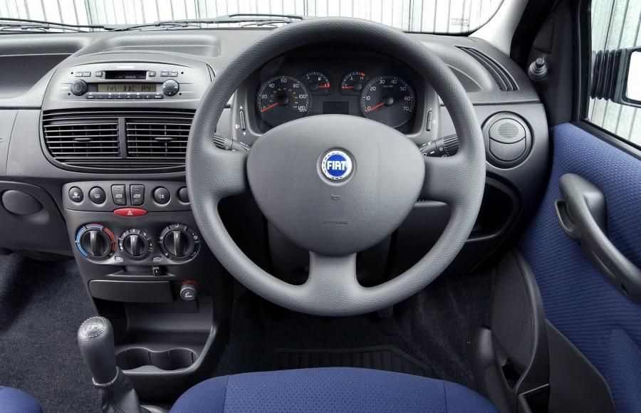  Fiat Punto 2003 года  (фото 29 из 67)